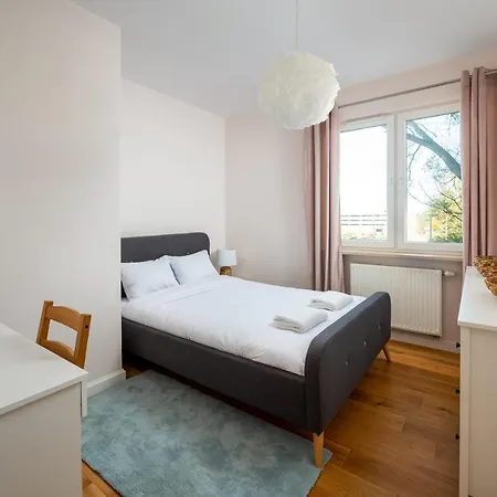 Fort Bema 2-bedroom Apartmán Varšava
